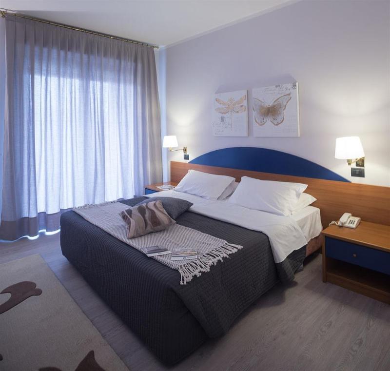 Roero Park Hotel Sommariva Perno Eksteriør bilde