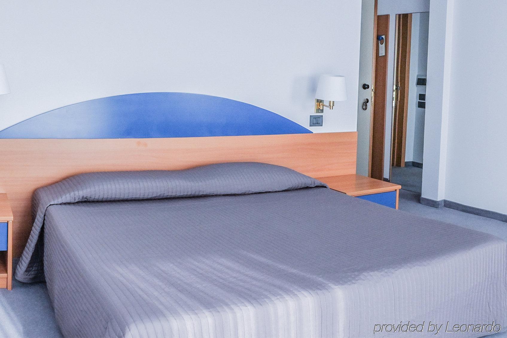 Roero Park Hotel Sommariva Perno Eksteriør bilde