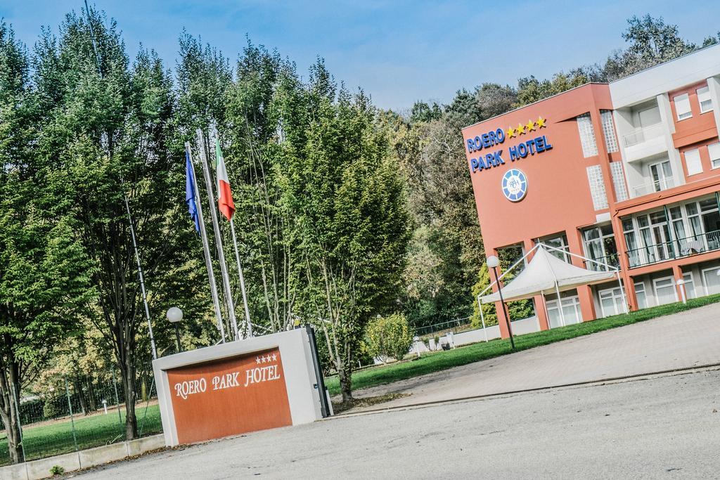 Roero Park Hotel Sommariva Perno Eksteriør bilde