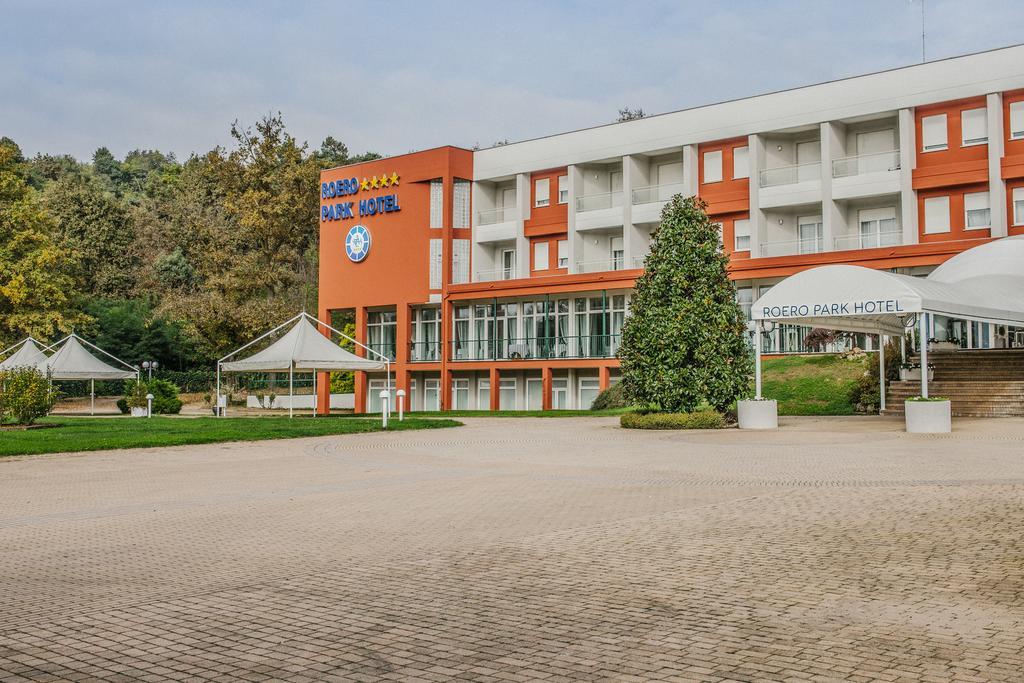 Roero Park Hotel Sommariva Perno Eksteriør bilde