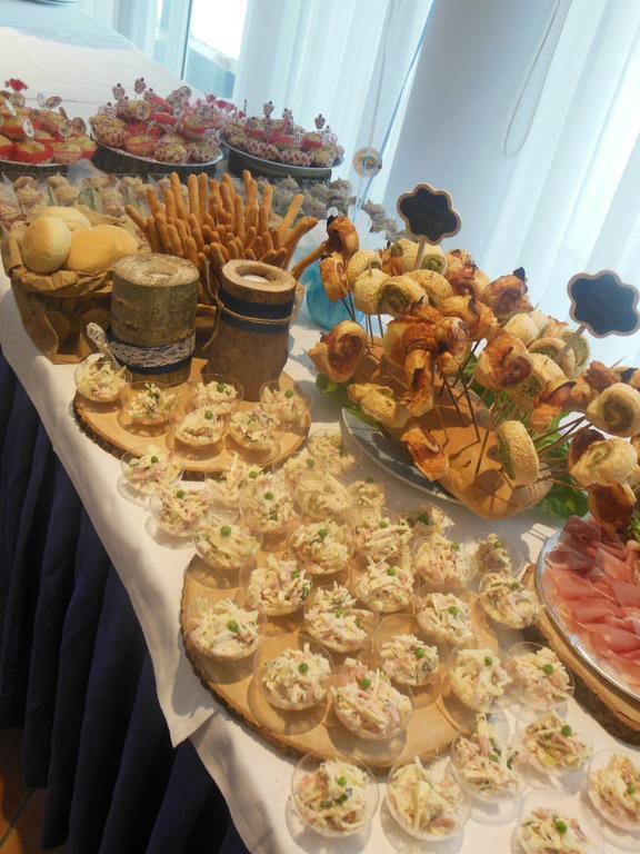 Roero Park Hotel Sommariva Perno Eksteriør bilde